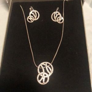 Swavorsk crystal necklace set